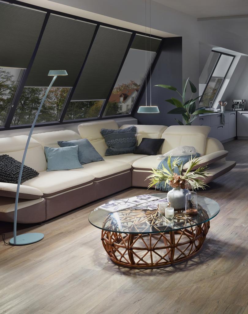 Oligo - Stehleuchte Glance gebogen-Stehleuchte-Oligo--TOJU Interior