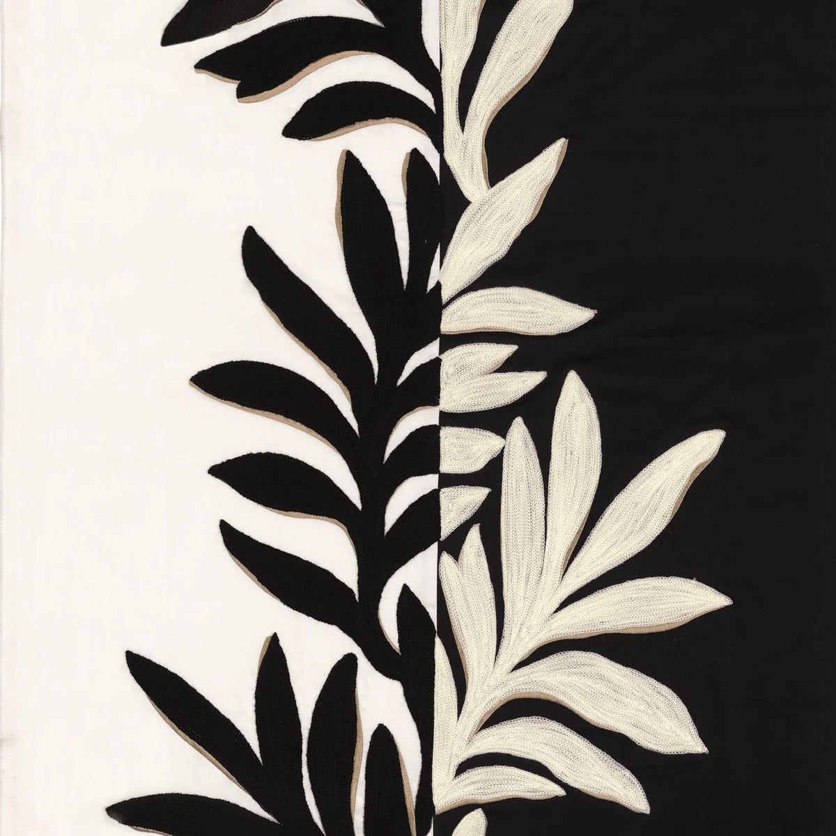 Casamance Sophora – Blanc / Noir De Lune – 31550155