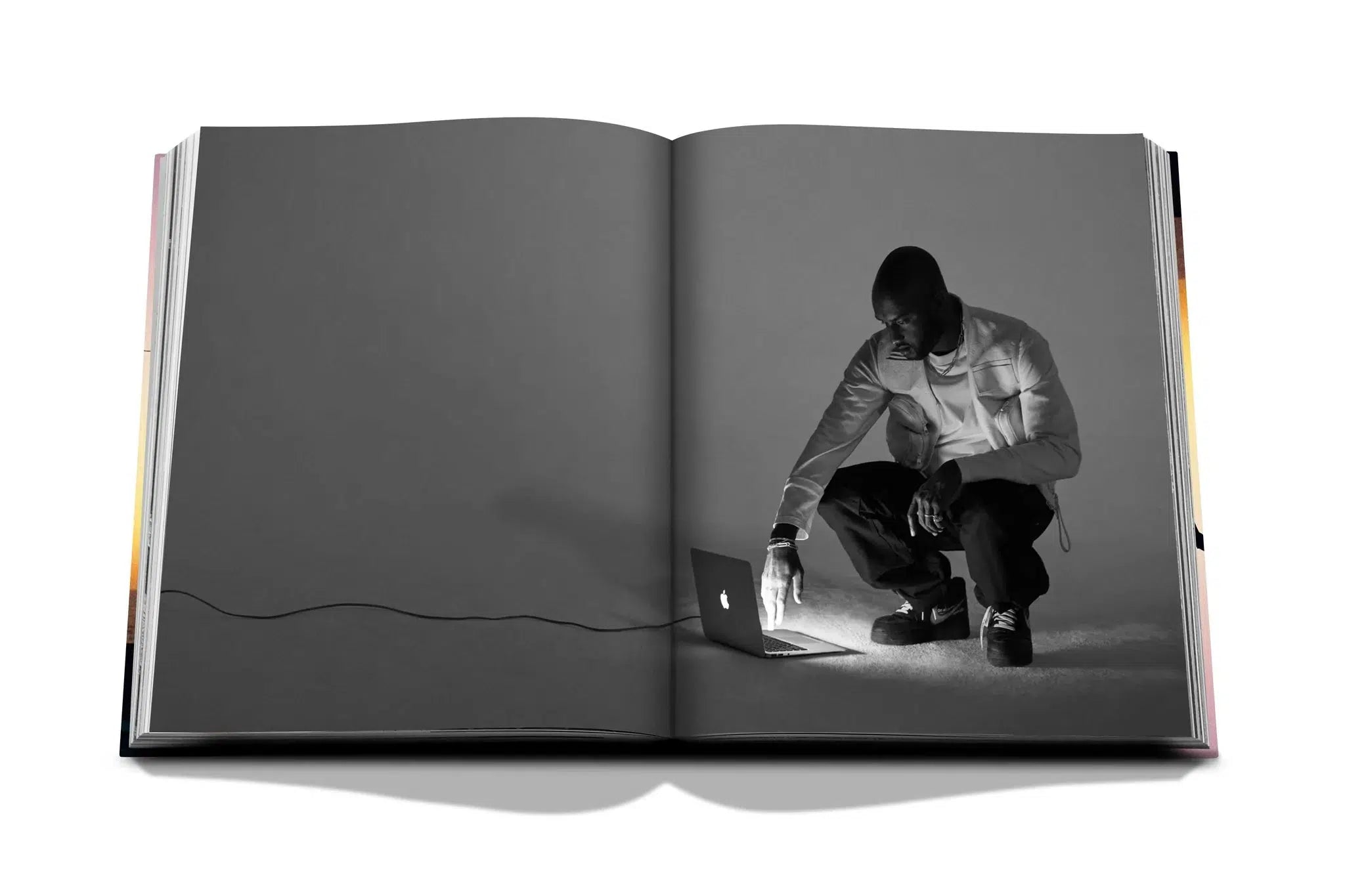 Assouline - LOUIS VUITTON: VIRGIL ABLOH ( COVER 2 )-Deko Bücher & Coffee Table Books-Assouline-TOJU Interior