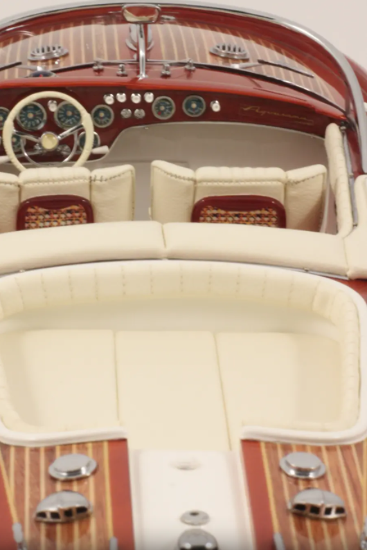 Kiade - Modellboot Riva Aquarama Special 58cm Ivory-Modellboot-Kiade-TOJU Interior