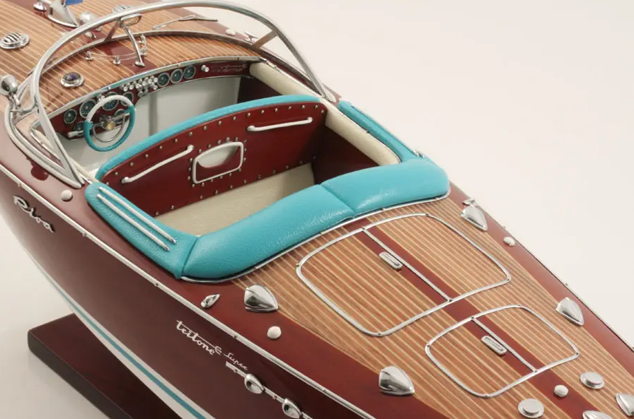 Kiade - Modellboot Riva Super Tritone 55cm-Modellboot-Kiade-TOJU Interior