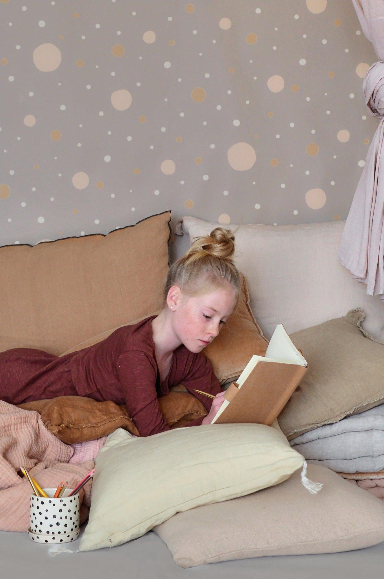 Majvillan - Tapete Confetti Mysterious Grey-Tapeten-Majvillan-TOJU Interior