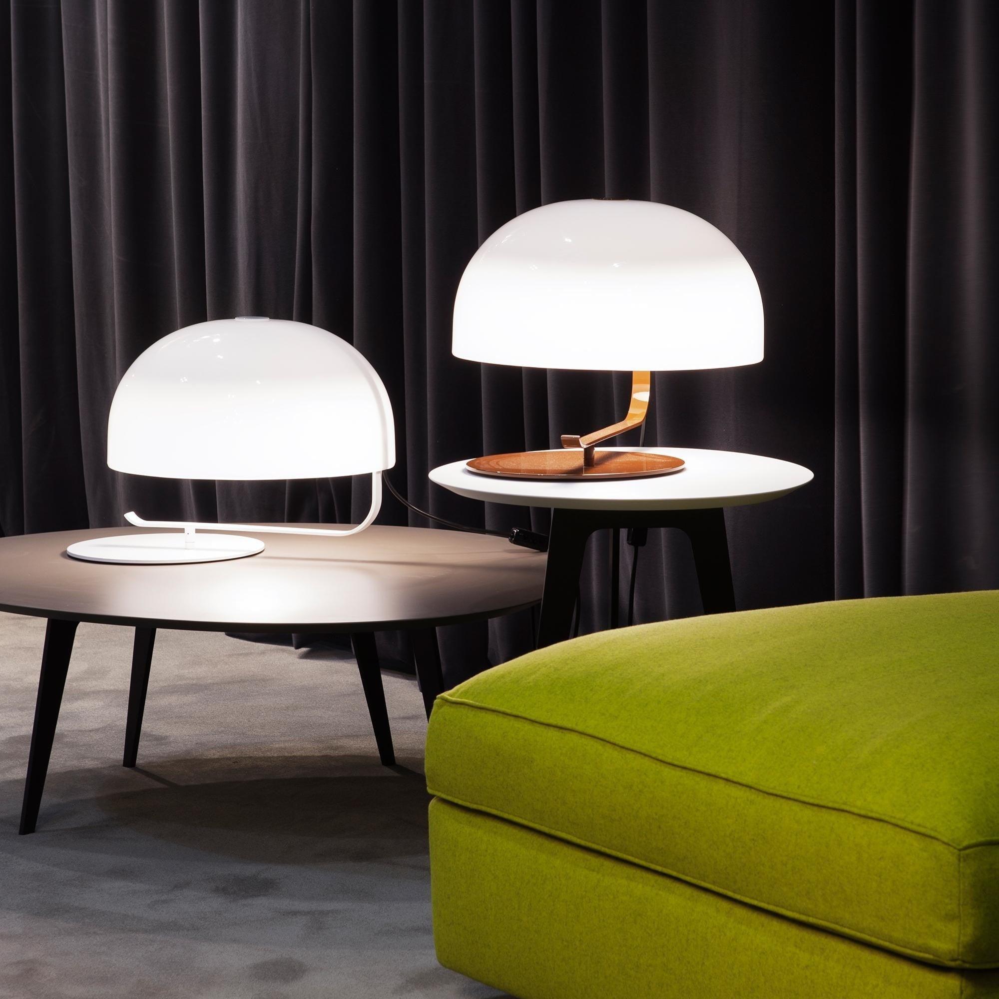 Oluce - Zanuso 275 Tischleuchte-Leuchten-Oluce-weiß/lackiert/BxH 42x40cm/Gestell nussbraun-TOJU Interior