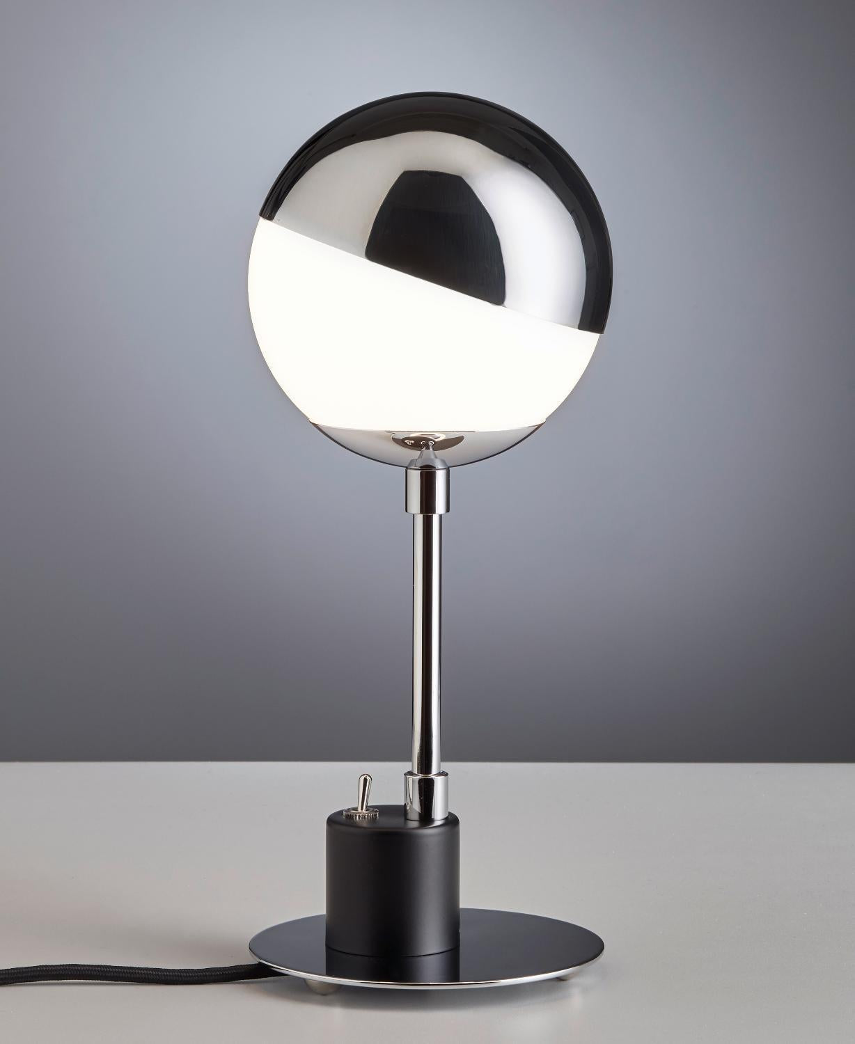 Tecnolumen - Bauhaus Tischleuchte mit Halbkugel SF 28-Tischleuchte-Tecnolumen-TOJU Interior -SF28