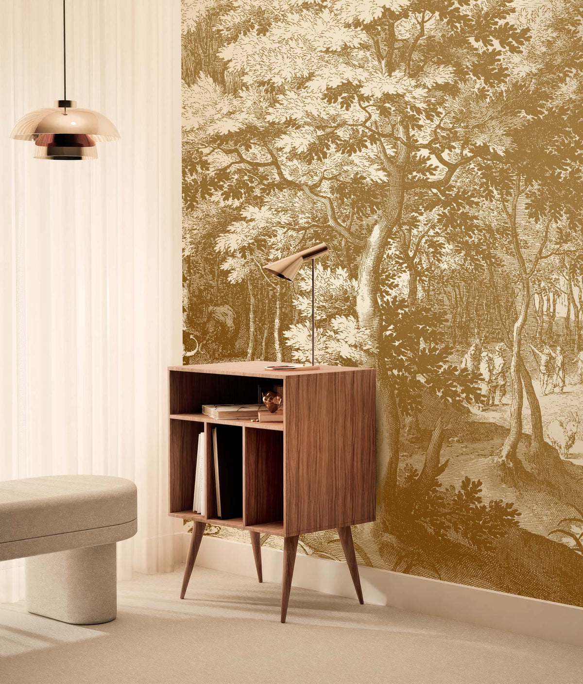 KEK Amsterdam Engraved Landscapes Gold/Beige Tapete als elegante Landschaftstapete im Wohnraum