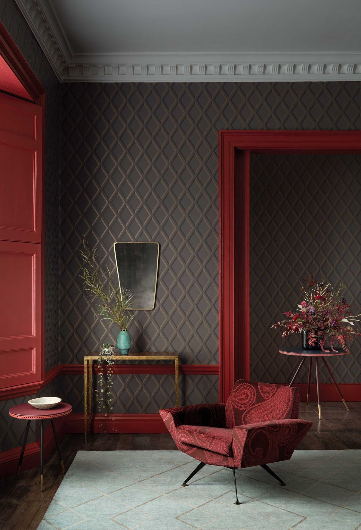 Cole & Son Pompeian Dark Pewter & Bronze on Soot 95/11062 – Raumansicht