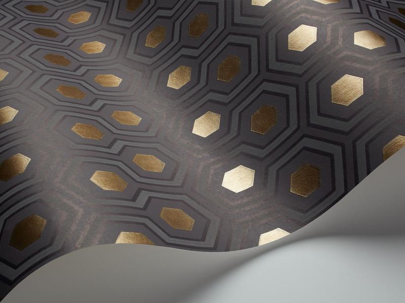 Cole and Son - Tapete Hicks Hexagon Wallpaper-Tapeten-Cole & Son-Soot & Metallic Bronze auf Grey 95/3015-TOJU Interior